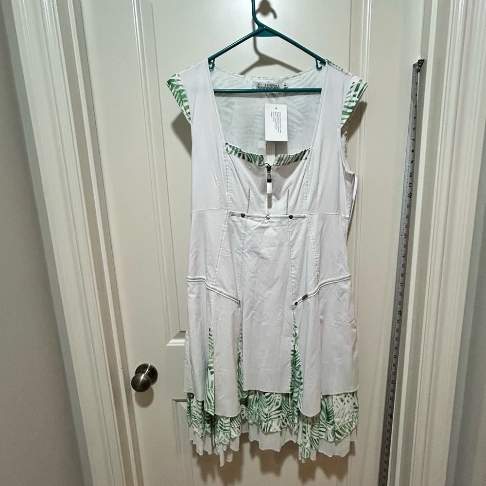 C’Fait Pour Vous French size 4 White/Green Sleeveless boho Dress NWT